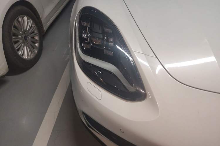 Used Porsche Panamera 2017 Panamera 3.0T Right Front Headlight