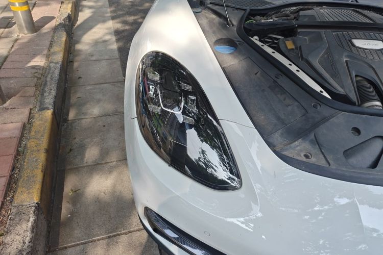 Used Porsche Panamera 2017 Panamera 4 Executive Long Wheelbase 3.0T Right Front Headlight
