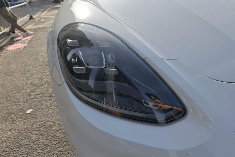 Used Porsche Panamera 2017 Panamera 3.0T Right Front Headlight