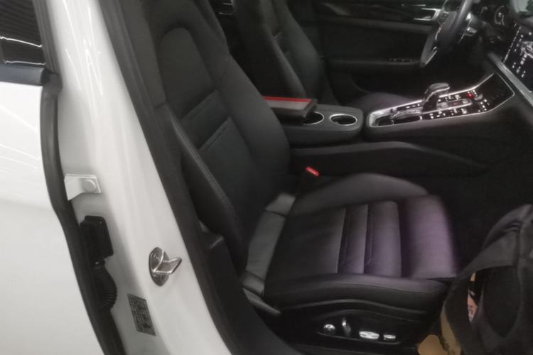 Used Porsche Panamera 2017 Panamera 3.0T Right Front Seat