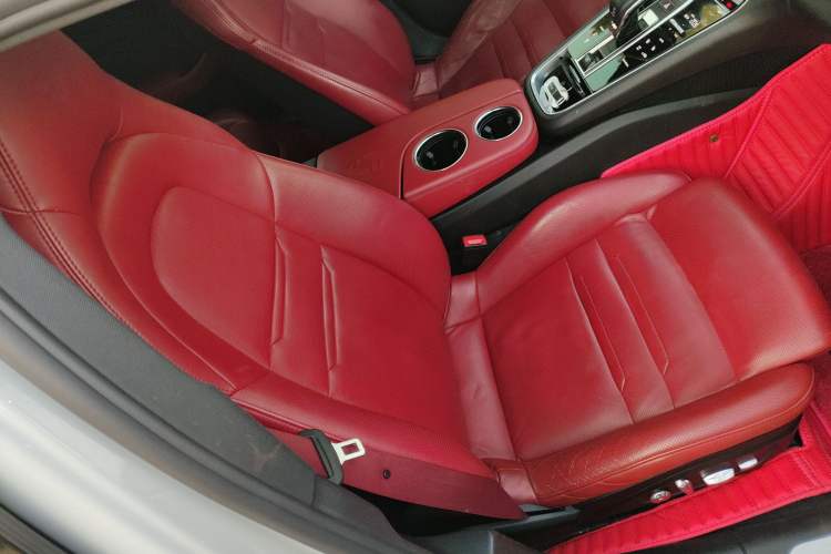 Used Porsche Panamera 2017 Panamera 3.0T Right Front Seat
