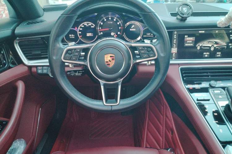 Used Porsche Panamera 2017 Panamera 3.0T Steering Wheel