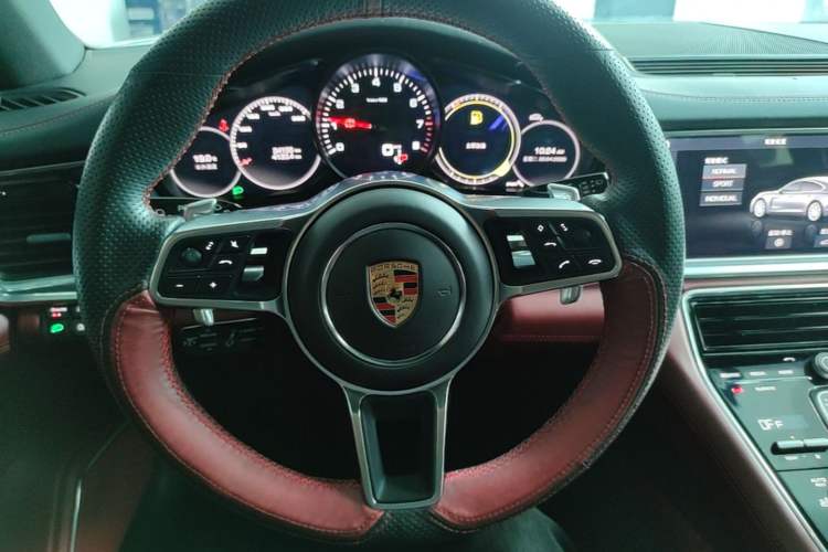 Used Porsche Panamera 2017 Panamera 3.0T Steering Wheel