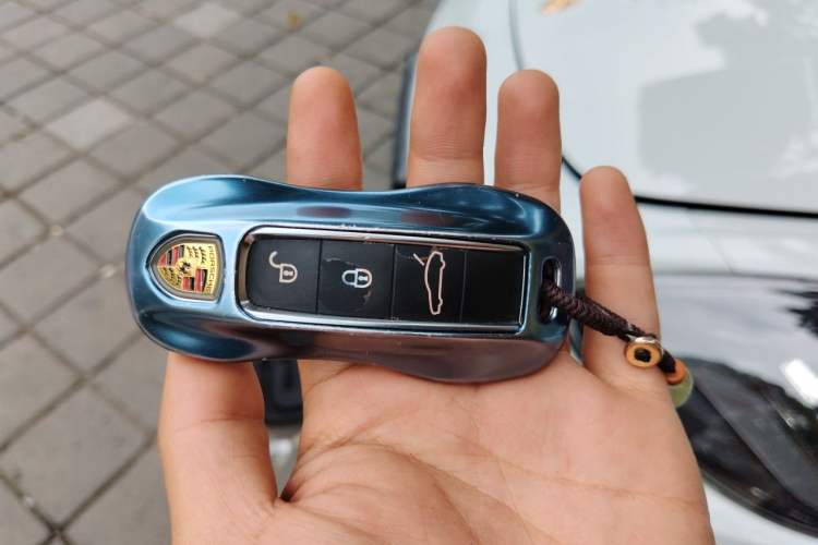 Used Porsche Panamera 2017 Panamera Executive Long Wheelbase 3.0T Vehicle Key
