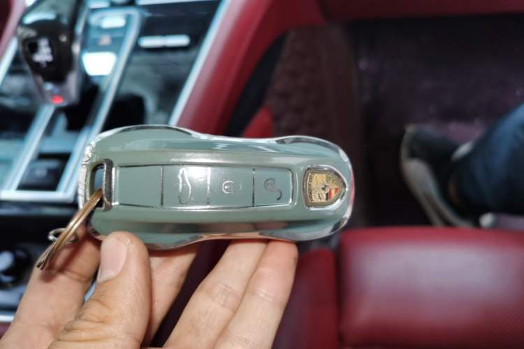 Used Porsche Panamera 2017 Panamera 4 Executive Long Wheelbase 3.0T Vehicle Key