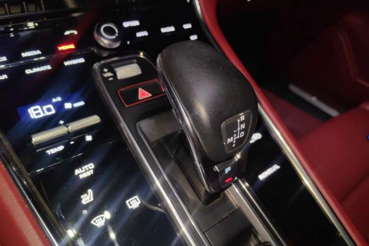 Used Porsche Panamera 2018 Panamera 4 E-Hybrid 2.9T Gear Lever