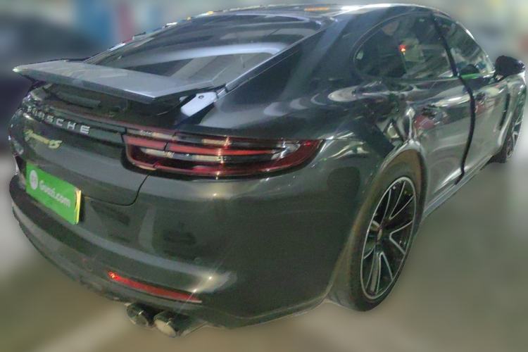 Used Porsche Panamera 2018 Panamera 4 E-Hybrid 2.9T Rear Right 45 Deg