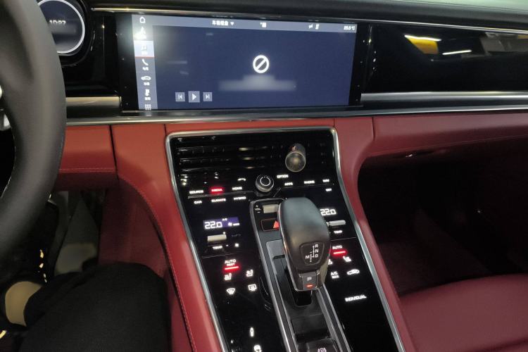 Used Porsche Panamera 2018 Panamera 4 E-Hybrid 2.9T Audio And AC Panel