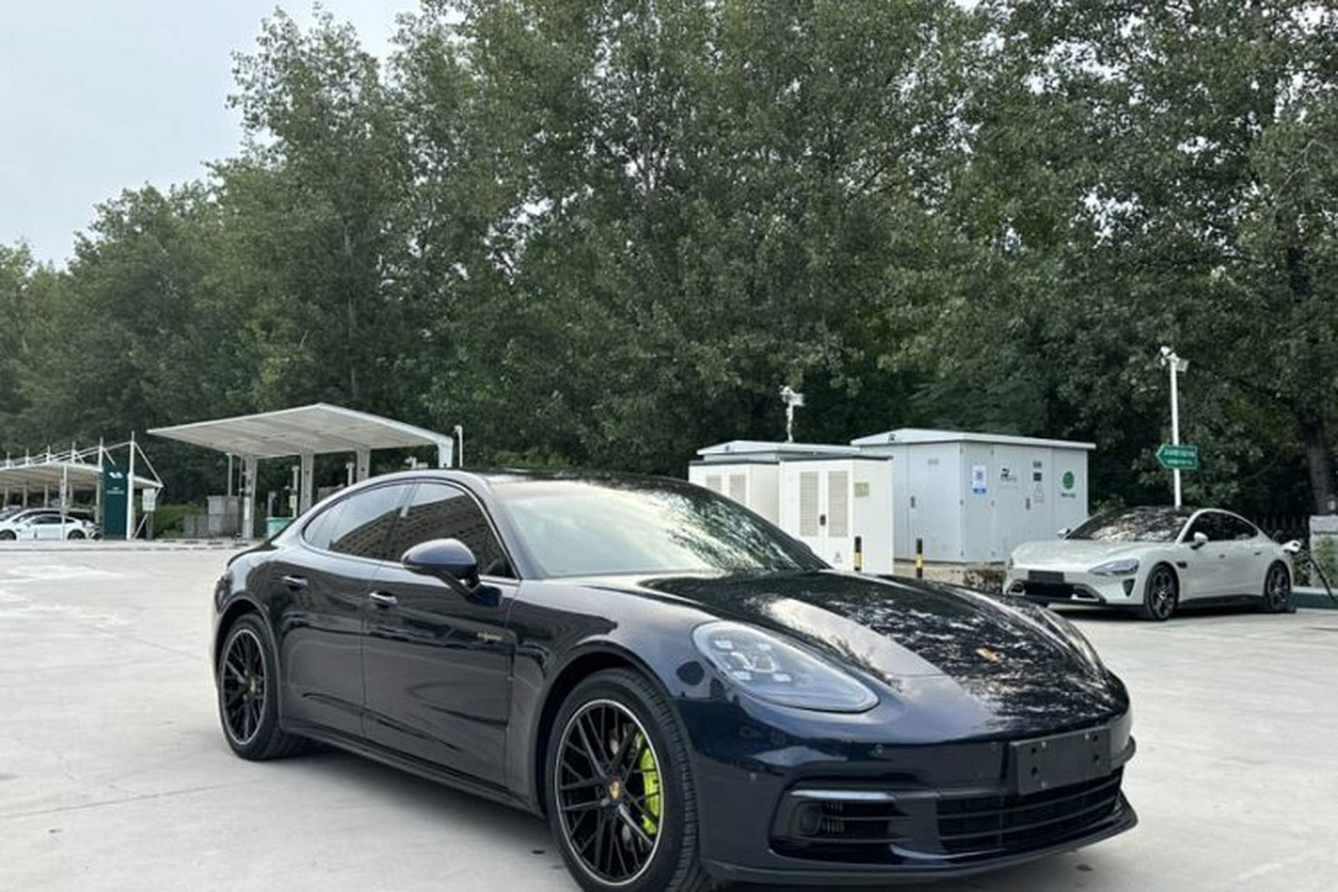 Used Porsche Panamera 2018 Panamera 4 E-Hybrid 2.9T Exterior 4