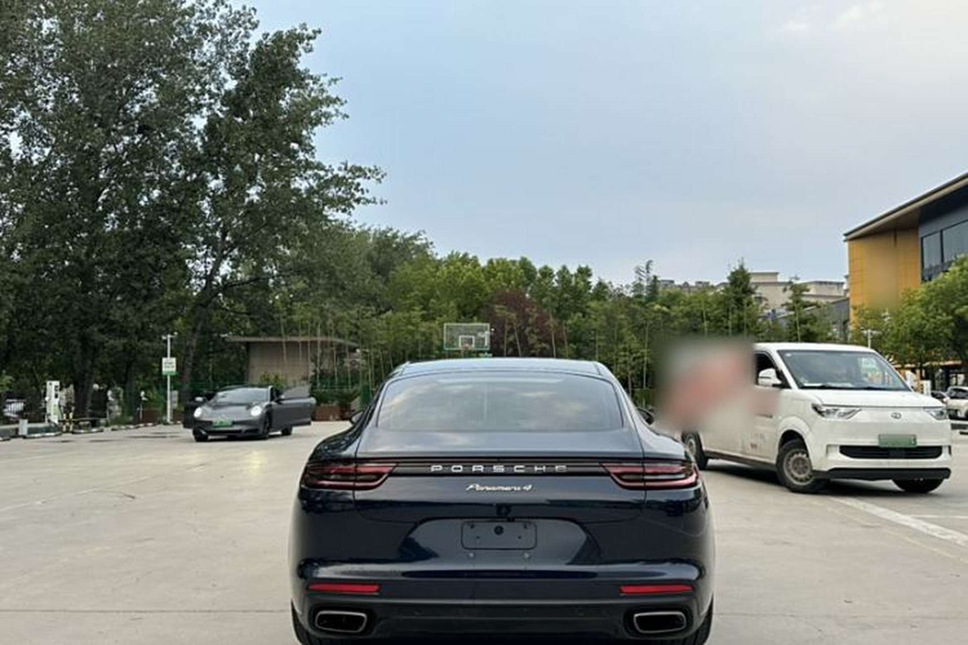 Used Porsche Panamera 2018 Panamera 4 E-Hybrid 2.9T Exterior 6