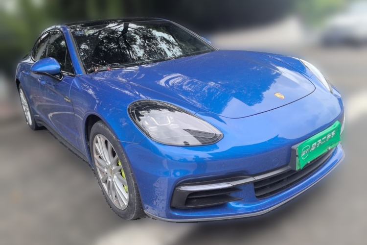 Used Porsche Panamera 2018 Panamera 4 E-Hybrid 2.9T Front Right 45 Deg