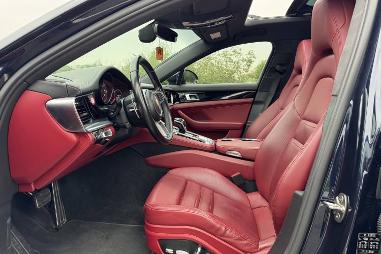 Used Porsche Panamera 2018 Panamera 4 E-Hybrid 2.9T Interior 1