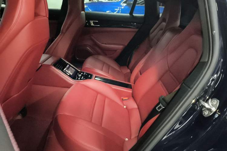 Used Porsche Panamera 2018 Panamera 4 E-Hybrid 2.9T Interior 4