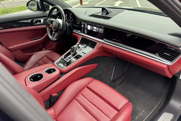 Used Porsche Panamera 2018 Panamera 4 E-Hybrid 2.9T Interior 5