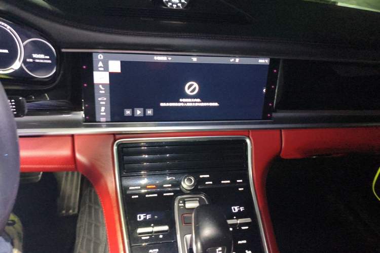 Used Porsche Panamera 2018 Panamera 4 E-Hybrid 2.9T Audio And AC Panel
