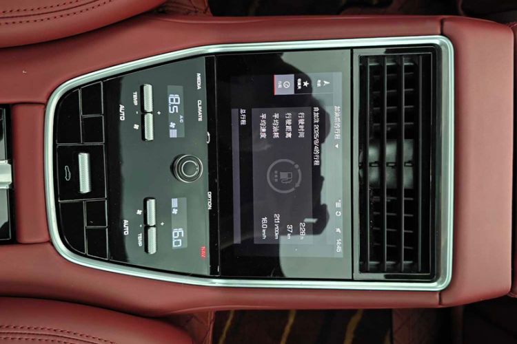 Used Porsche Panamera 2018 Panamera 4 E-Hybrid 2.9T Interior 5