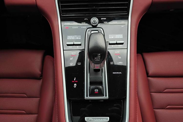 Used Porsche Panamera 2018 Panamera 4 E-Hybrid 2.9T Interior 8