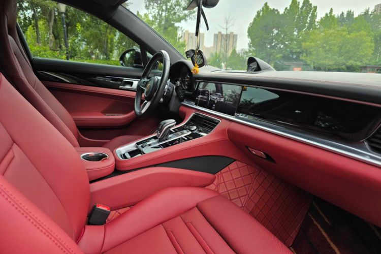 Used Porsche Panamera 2018 Panamera 4 E-Hybrid 2.9T Interior 9