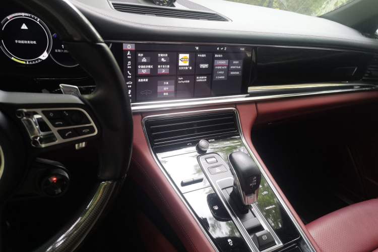 Used Porsche Panamera 2018 Panamera 4 E-Hybrid 2.9T Audio And AC Panel