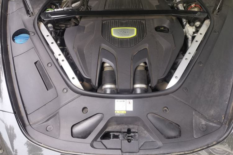 Used Porsche Panamera 2018 Panamera 4 E-Hybrid 2.9T Engine Bay