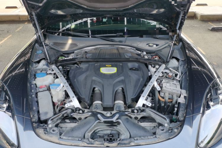 Used Porsche Panamera 2018 Panamera 4 E-Hybrid 2.9T Engine Bay