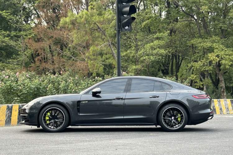 Used Porsche Panamera 2018 Panamera 4 E-Hybrid 2.9T Exterior 3