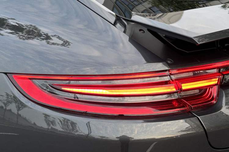 Used Porsche Panamera 2018 Panamera 4 E-Hybrid 2.9T Exterior 8