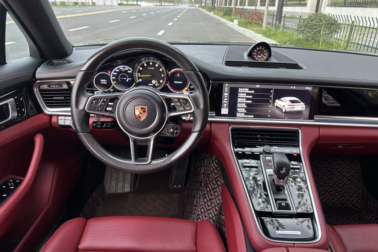 Used Porsche Panamera 2018 Panamera 4 E-Hybrid 2.9T Interior 12
