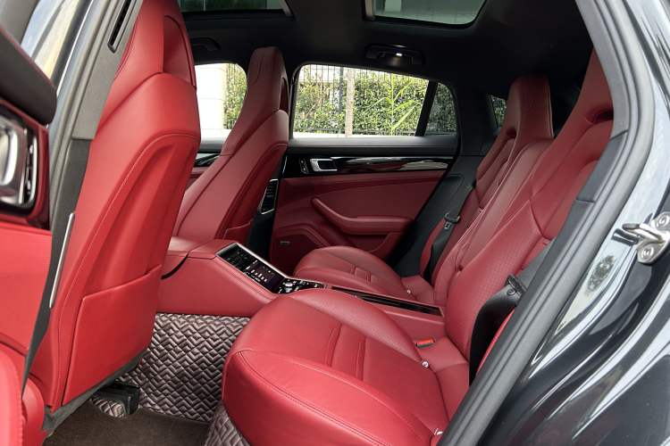 Used Porsche Panamera 2018 Panamera 4 E-Hybrid 2.9T Interior 6