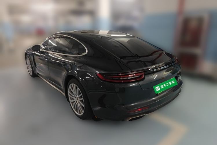 Used Porsche Panamera 2018 Panamera 4 E-Hybrid 2.9T Rear Left 45 Deg