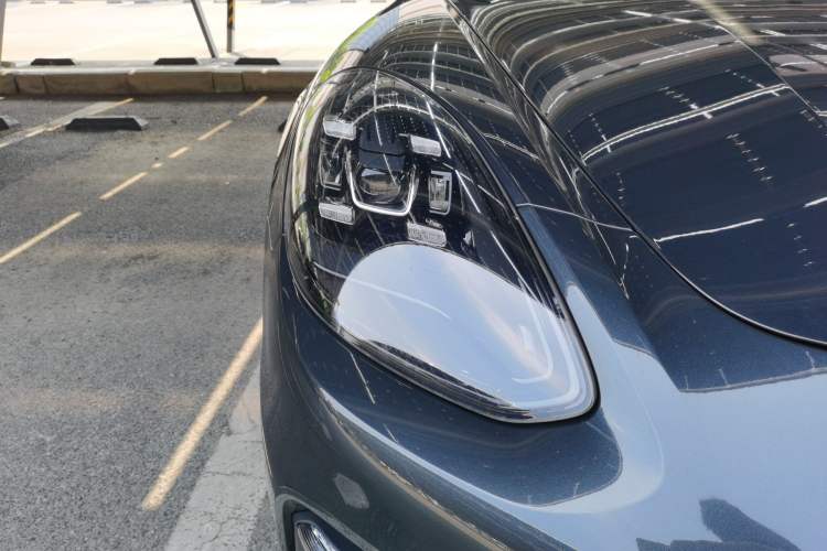 Used Porsche Panamera 2018 Panamera 4 E-Hybrid 2.9T Right Front Headlight