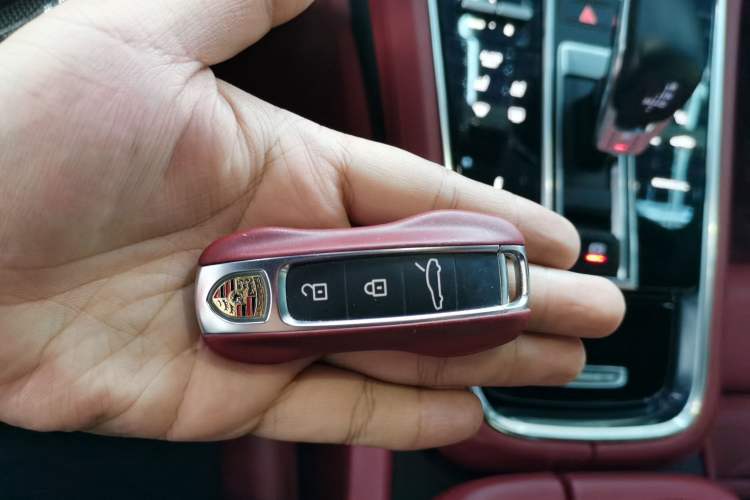 Used Porsche Panamera 2018 Panamera 4 E-Hybrid 2.9T Vehicle Key