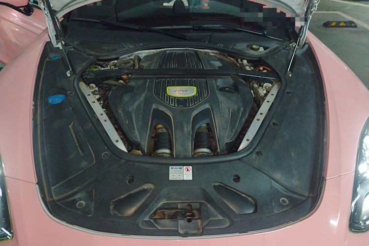 Used Porsche Panamera 2018 Panamera 4 E-Hybrid 2.9T Engine Bay
