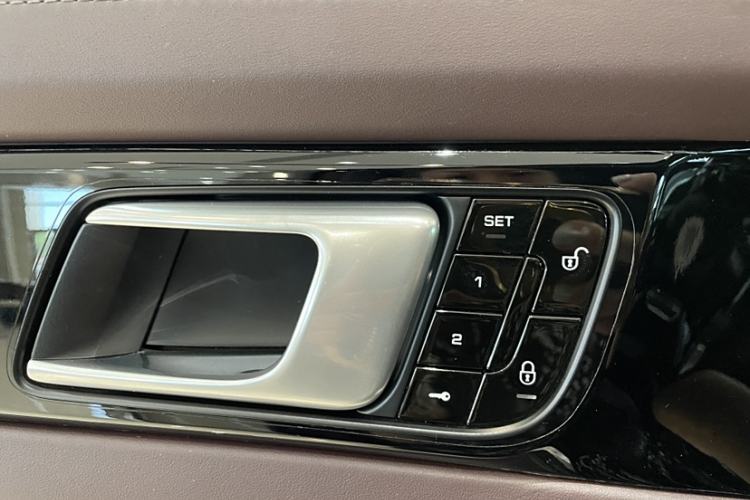 Used Porsche Panamera 2018 Panamera 4 E-Hybrid 2.9T Interior 2