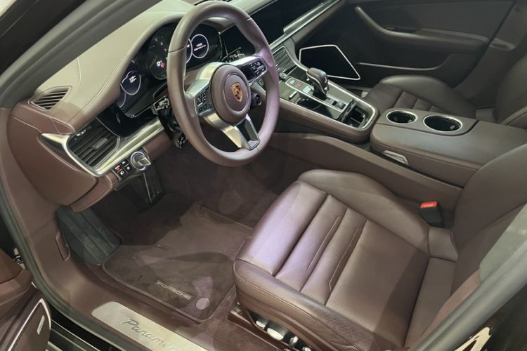 Used Porsche Panamera 2018 Panamera 4 E-Hybrid 2.9T Interior 4