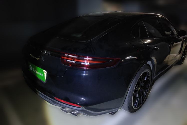 Used Porsche Panamera 2018 Panamera 4 E-Hybrid 2.9T Rear Right 45 Deg