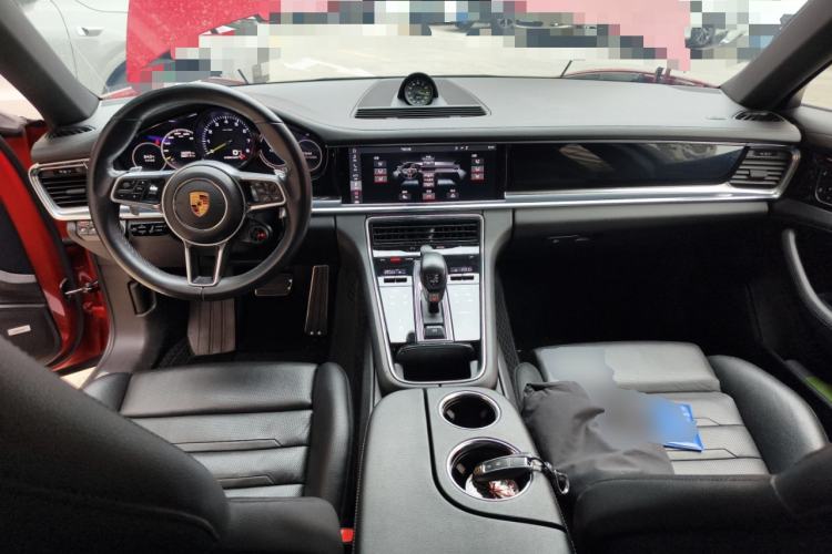 Used Porsche Panamera 2018 Panamera 4 E-Hybrid 2.9T Center Console