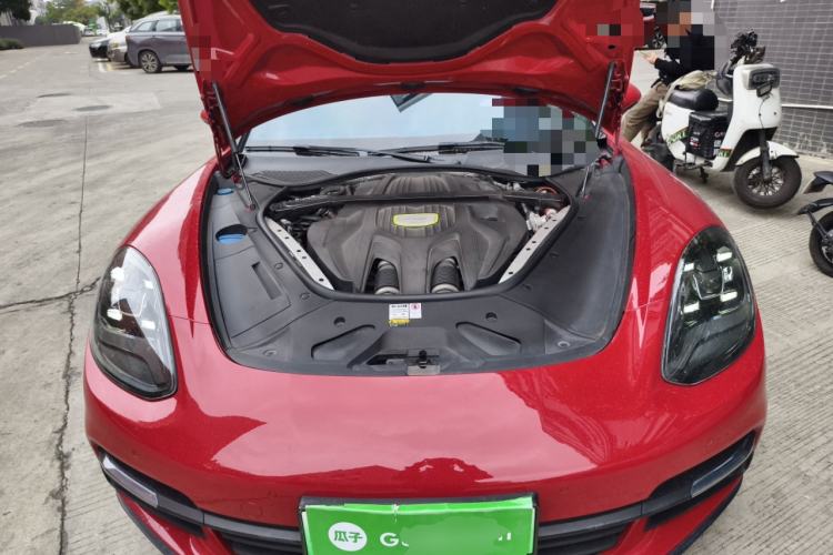 Used Porsche Panamera 2018 Panamera 4 E-Hybrid 2.9T Engine Bay