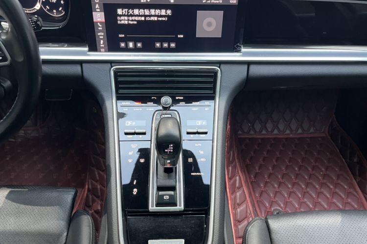 Used Porsche Panamera 2018 Panamera 4 E-Hybrid 2.9T Interior 5