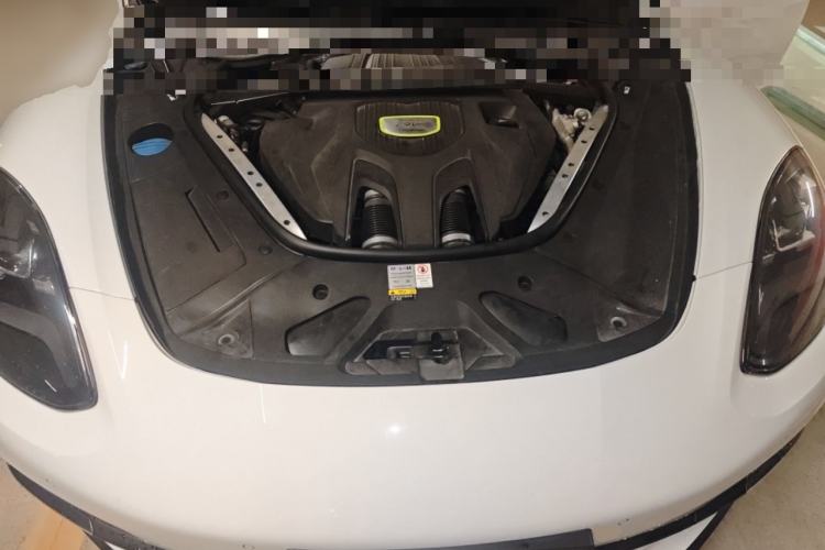 Used Porsche Panamera 2018 Panamera 4 E-Hybrid 2.9T Engine Bay