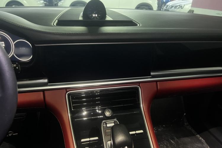 Used Porsche Panamera 2018 Panamera 4 E-Hybrid 2.9T Interior 3