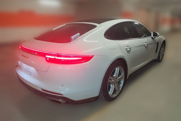 Used Porsche Panamera 2018 Panamera 4 E-Hybrid 2.9T Rear Right 45 Deg