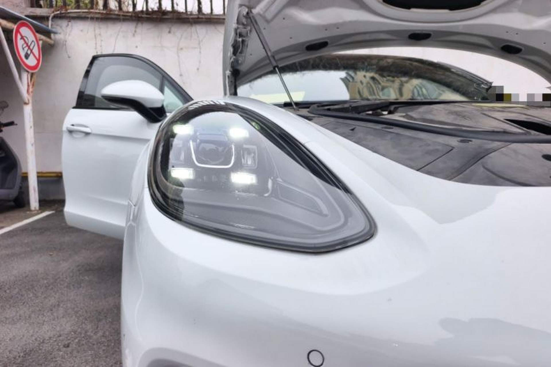 Used Porsche Panamera 2018 Panamera 4 E-Hybrid 2.9T Right Front Headlight