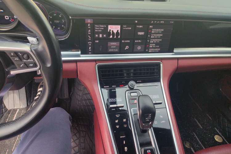 Used Porsche Panamera 2019 Panamera Executive Long Wheelbase 2.9T Audio And AC Panel