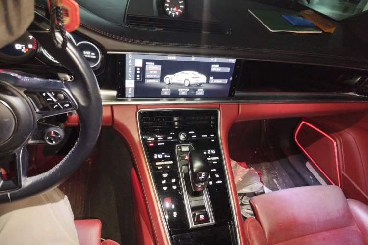 Used Porsche Panamera 2019 Panamera 4 Executive Long Wheelbase 2.9T Audio And AC Panel