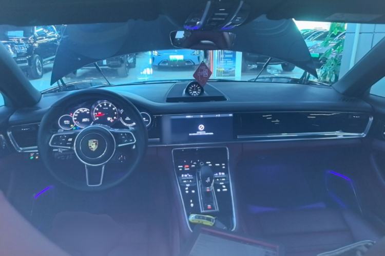 Used Porsche Panamera 2019 Panamera 2.9T Center Console