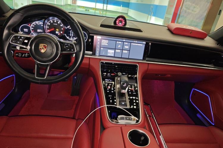 Used Porsche Panamera 2019 Panamera 2.9T Center Console