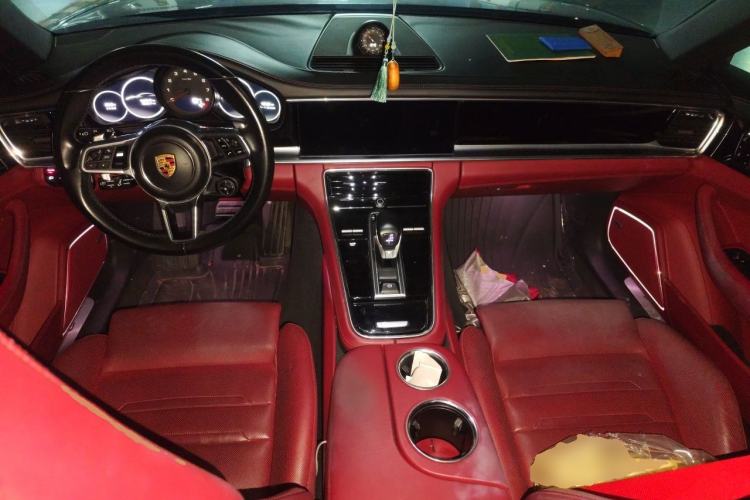 Used Porsche Panamera 2019 Panamera 4 Executive Long Wheelbase 2.9T Center Console