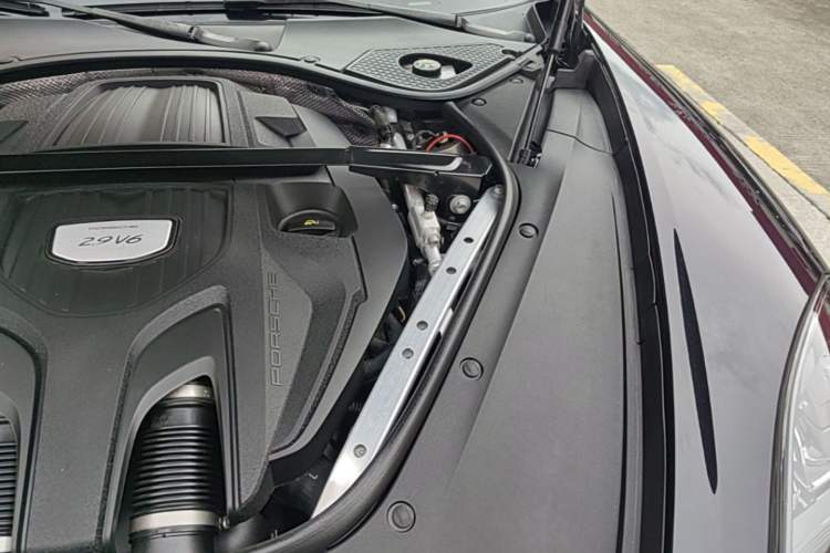 Used Porsche Panamera 2019 Panamera Executive Long Wheelbase 2.9T Engine Bay Left