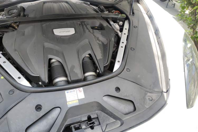 Used Porsche Panamera 2019 Panamera 2.9T Engine Bay Left